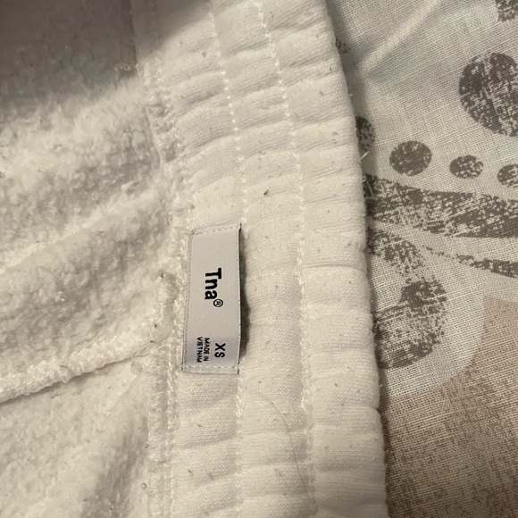 Aritzia sweatpants - Picture 2 of 2